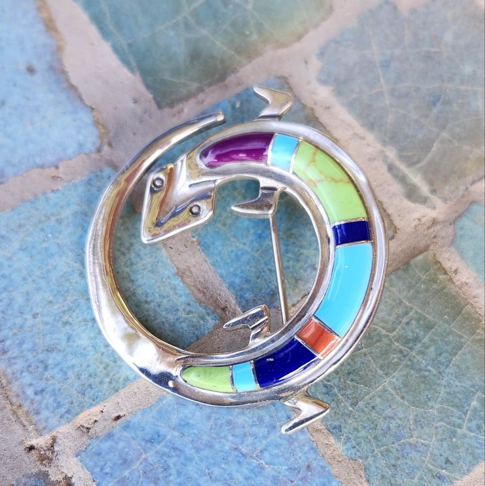 Sterling, inlaid Lizard SIGNED pin/pendant - Picture 6 of 16